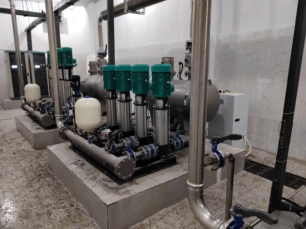 从源头到龙头 供水设备安装现场全解析